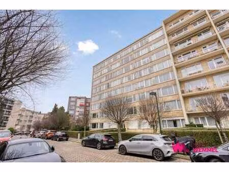 appartement avec 2 chambres  cave et garage