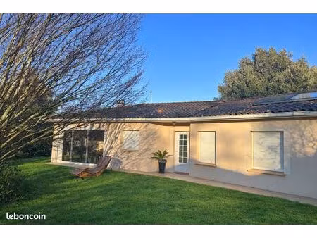 balma : maison meublée de plain-pied 112 m²  3 chambres  véranda  jardin