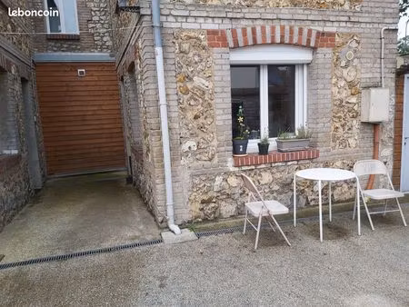 à louer belle maison à 1 étage à grand quevilly (vieux-bourg)