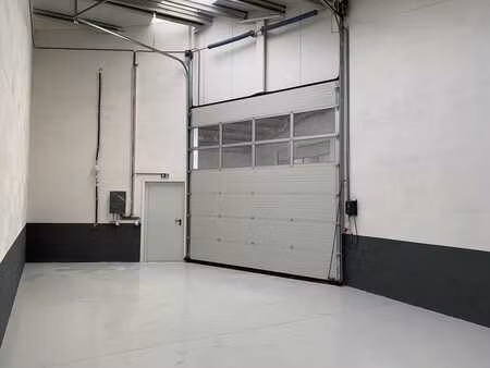 145 m² kmo-unit te huur op +/- 2 km van e17