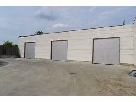 395 m² opslagruimte te huur