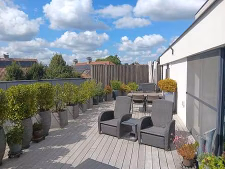 appartement de 3 chambres avec garage et place de parking à