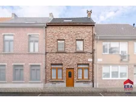 maison de ville avec jardin  située au centre d'alost