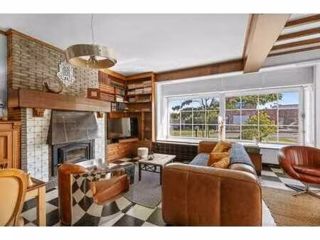 charme authentique dans une rue calme à renaix