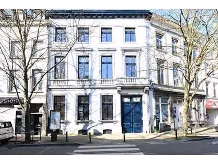 appartement 2 chambres meublé dans un immeuble rénové