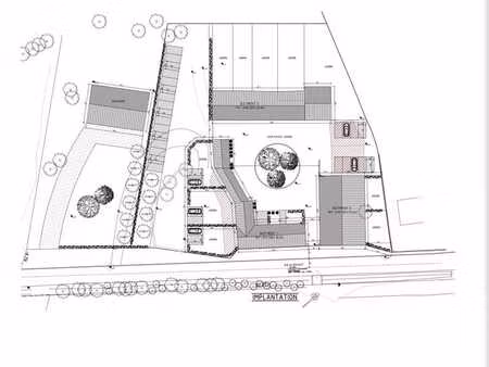 *avenir estate* terrain avec permis pour 14 unités