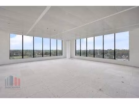 2 429 m² de nouveaux bureaux haut de gamme le long de la ...