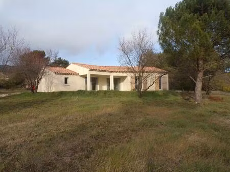location maison 4 pièces 90 m² à la motte-d’aigues (84240)