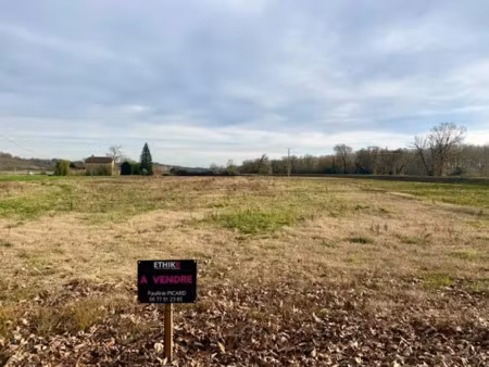 vente terrain 13070 m² à tasque (32160)  9 900 €