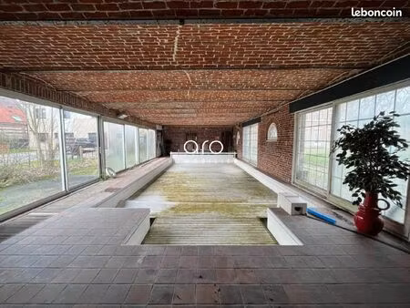 maison 2 pièces 213 m²