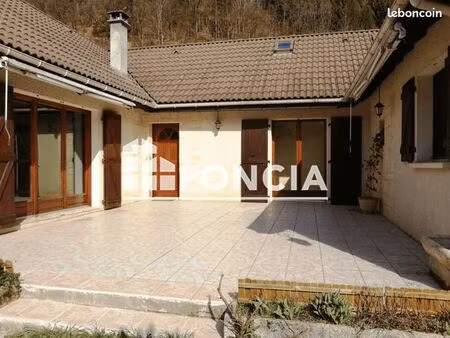 villa 5 pièces 118 m²