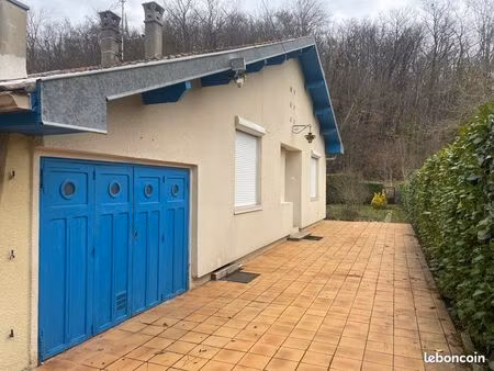 maison avec jardin  t4 à lavelanet