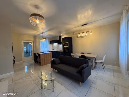 maison 2 pièces 64 m²