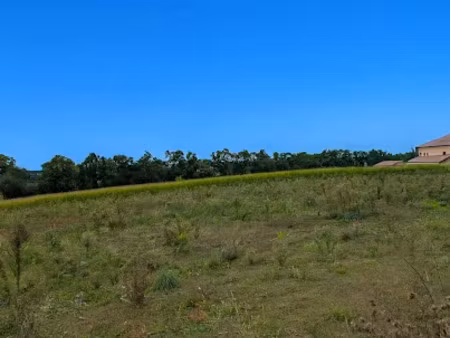 vente terrain à savigneux (01480)  120 000 €