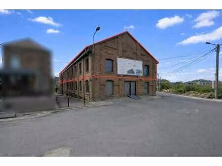 immeuble avec permis accepté pour 6 duplex