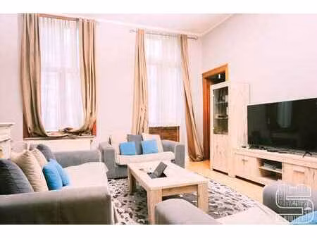 immeuble commercial avec grand dépôt – schaerbeek