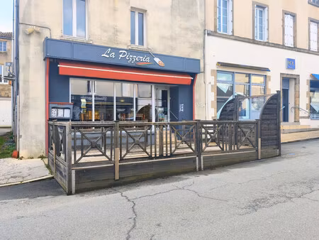 vente pizzeria les herbiers  70m² 5 pièces 137 000€ avec garage