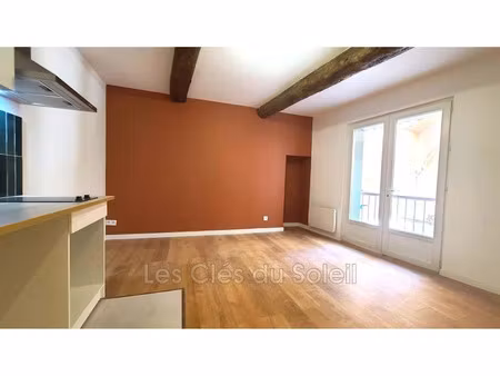 vente immeuble 5 pièces 112 m² à cuers (83390)  319 000 €