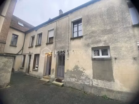 vente immeuble 14 pièces 221 m² à l'aigle (61300)  297 000 €