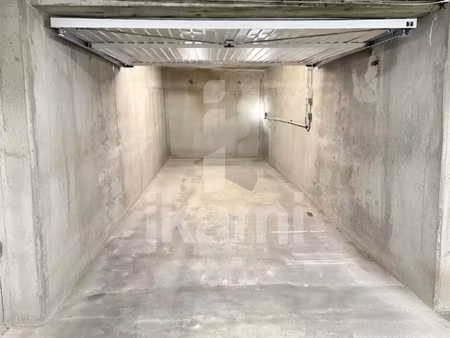 vente parking 14 m² à annecy (74000)  45 000 €
