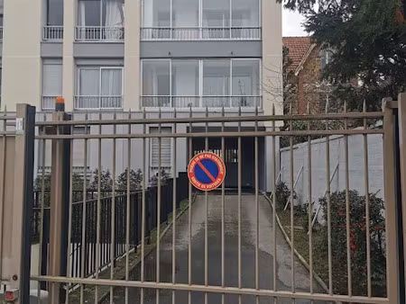 vente parking 15 m² à la garenne-colombes (92250)  19 000 €