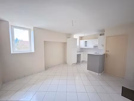 location appartement 2 pièces 36 m² à pechs-de-l'espérance (24370)  400 €