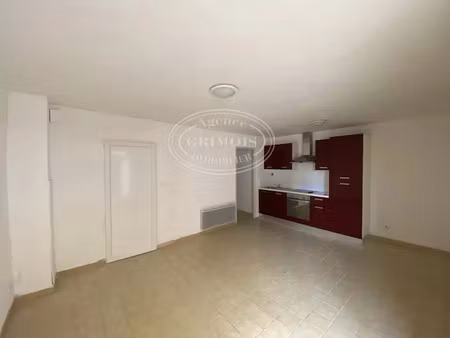 location appartement 2 pièces 61.85 m² à lézignan-corbières (11200)  530 €