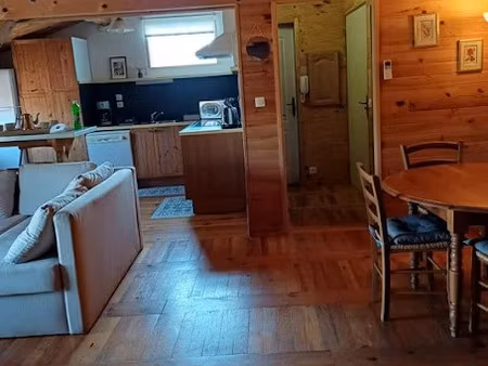 location meublée appartement 3 pièces 60 m² à limoux (11300)  640 €