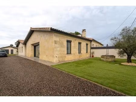 maison de 6 pièces de 147 m² à blanquefort
