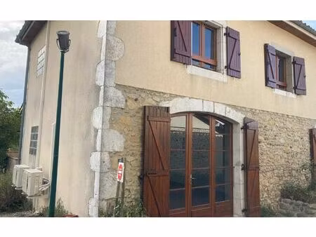 location appartement  m² t-4 à pomarez  660 €