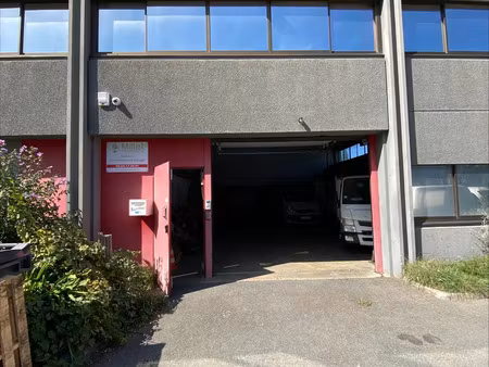 local d'activité avec bureaux