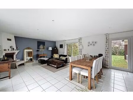 maison voisins-le-bretonneux 106 m² t-5 à vendre  582 750 €