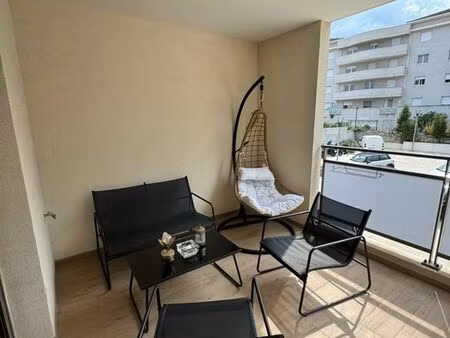 t2 meublé 43 m² avec grande terrasse & parking – résidence récente – bastia macchione