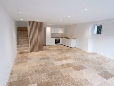 maison de ville 13010