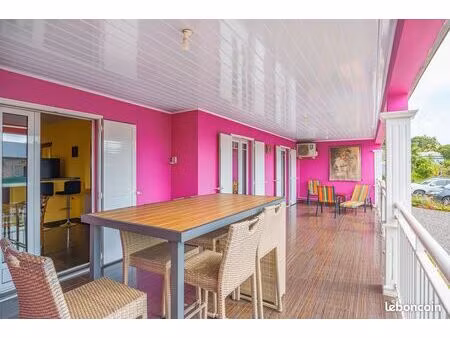 charme et élégance d'un beau meublé