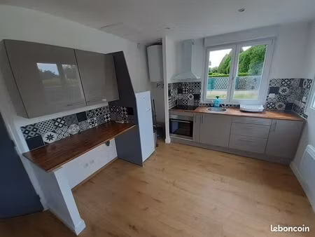 appartement rez de jardin - au calme + 2 stationnements privés - climatisation réversible