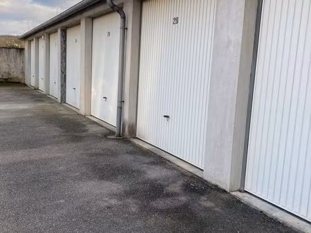 garage à louer