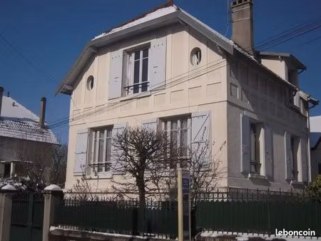 loue maison - 125m² - le chesnay