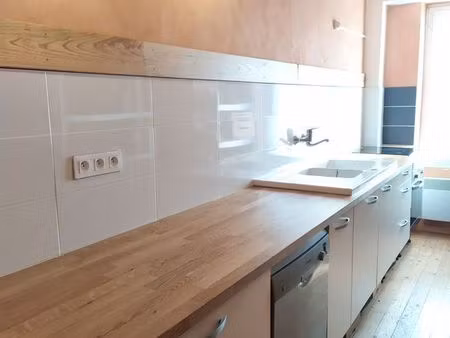 t4 95m2 centre carbonne