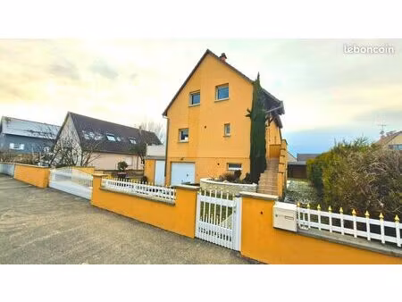 maison f5/6 équipée avec grand jardin