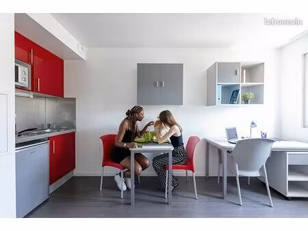 studio meublé tram à 20m et chauffage inclus