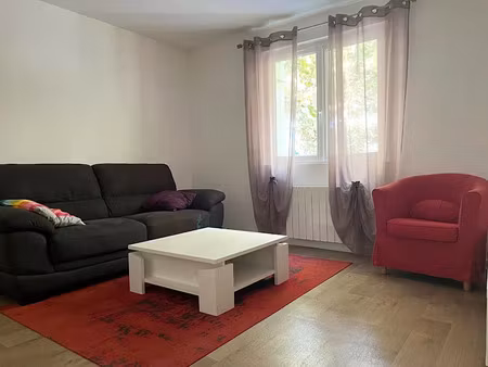 location meublée appartement 3 pièces 63 m² à chatelaillon-plage (17340)  900 €