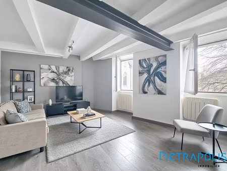 appartement t3 de 57m² - dans l'hyper centre de gex