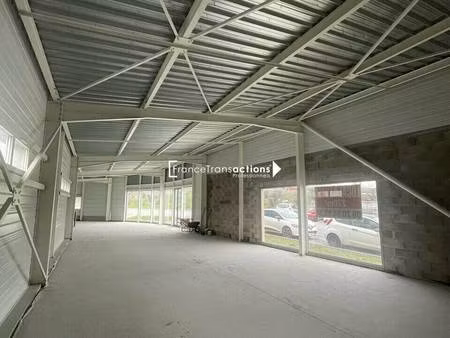 local commercial à louer