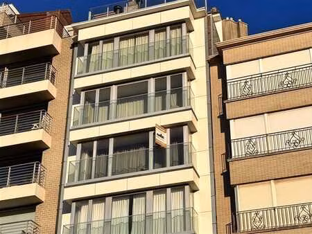 appartement lumineux avec vue sur la mer