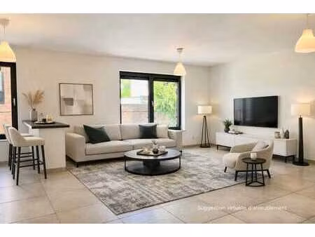 en centre-ville  charmant appartement récent 2ch balcon pkg