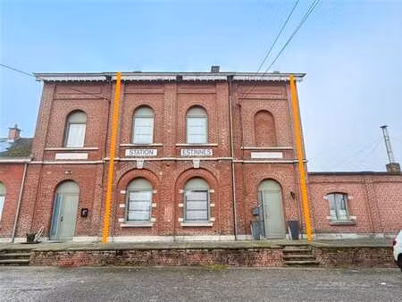 maison 4 chambres + cour