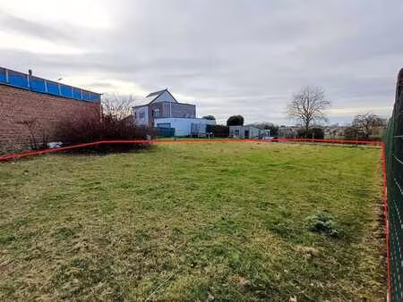 ruim bouwperceel van 8a 07ca voor open bebouwing in centr...