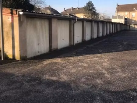 location parking 17 m² à hagondange (57300)  80 €