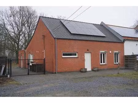 rustig gelegen gerenoveerde woning in agrarisch gebied te...